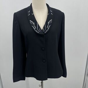 Emily womans vintage black blazer sz 8 floral embroidered